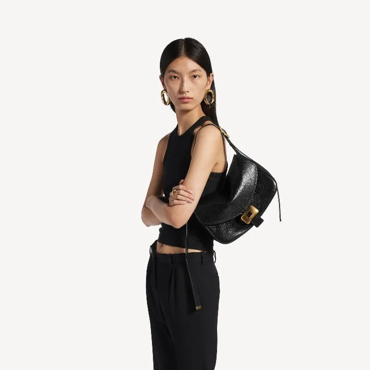 Celeste Class – Bolso Elegante con Solapa Refinada